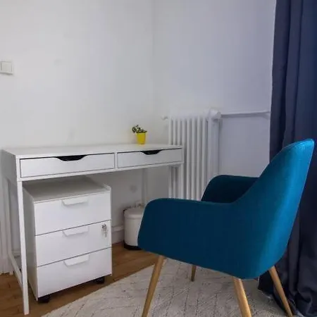Renovated 2-bed 2 Min From Lyon Daire *