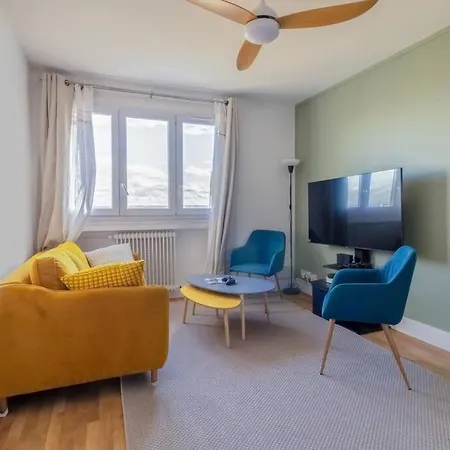 Renovated 2-bed 2 Min From Lyon * Oullins