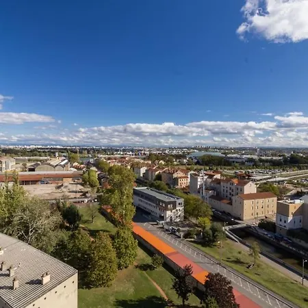 Daire Renovated 2-bed 2 Min From Lyon Oullins